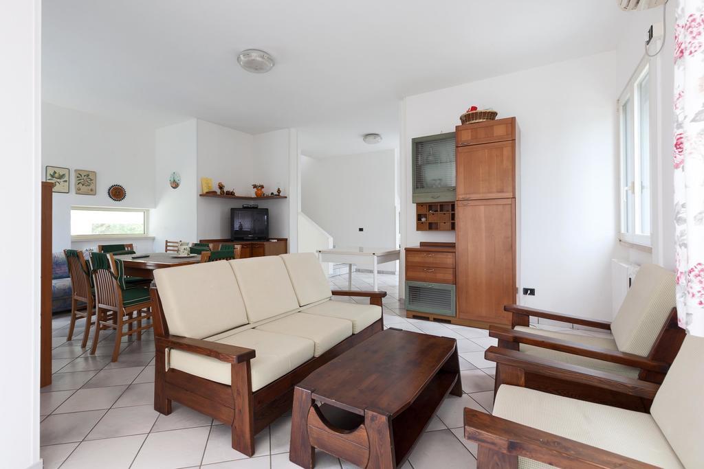 Villa Del Contado Casarano Zimmer foto