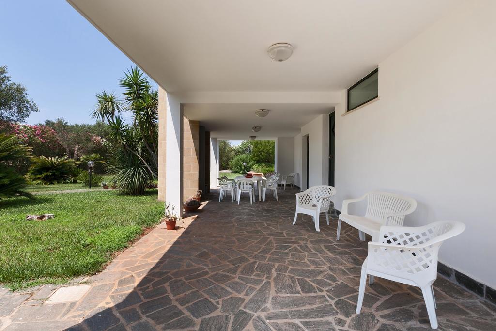 Villa Del Contado Casarano Zimmer foto