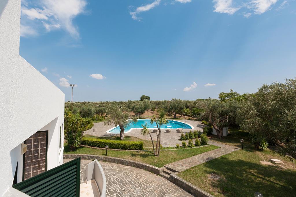 Villa Del Contado Casarano Zimmer foto